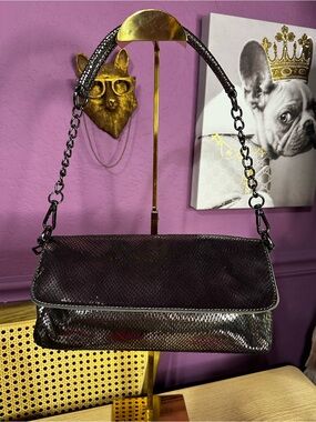 Sleek Metallic Black Shoulder Bag with Chain Strap